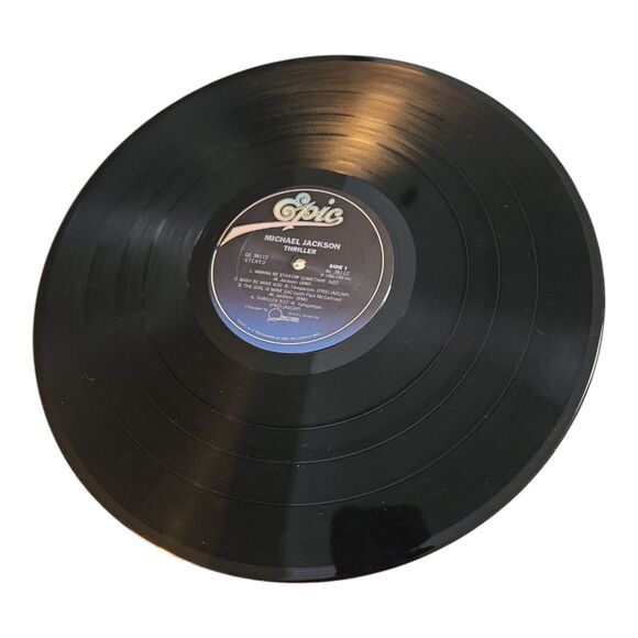 MICHAEL JACKSON THRILLER 1st PRESSING RARE COVER ERROR VINYL RECORD QE 38112 - Picture 11 of 11